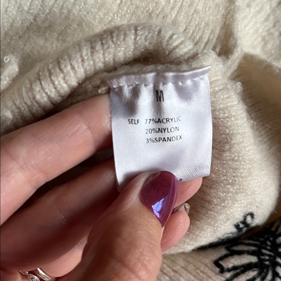 Floral Embroidered Cream Turtleneck Sweater - Picture 4 of 5